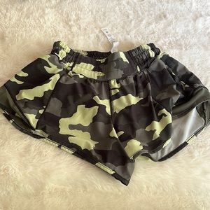 Lululemon Hotty Hot shorts